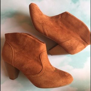 Charlotte Rossi🌷Ankle Heel Boots Sz 10